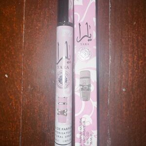 Yara Pink by Lataffa Perfume Spray 1.18 fl oz